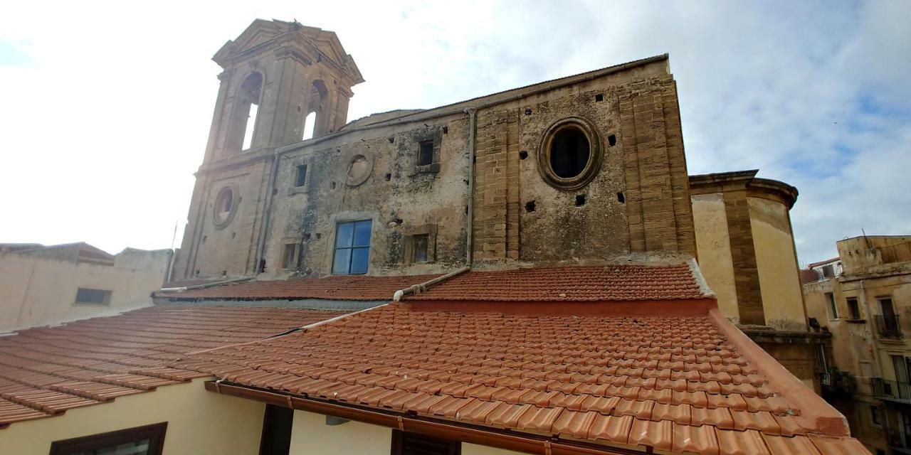 B&B Il Campanile ชากกา ภายนอก รูปภาพ