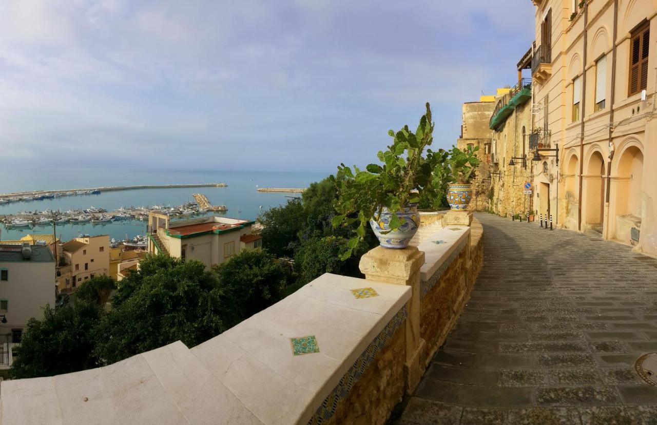 B&B Il Campanile ชากกา ภายนอก รูปภาพ